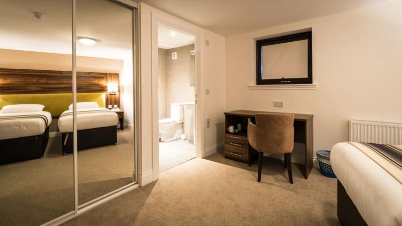 Livingston Lodge Hotel Esterno foto